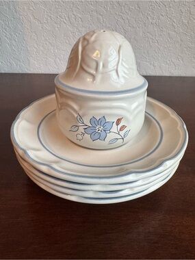 Cordella Stoneware BLUET Saucers with Salt Shaker